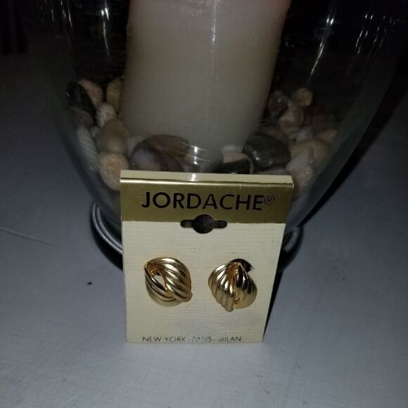 Vintage Jordache Clip On earrings never worn - Picture 3 of 10